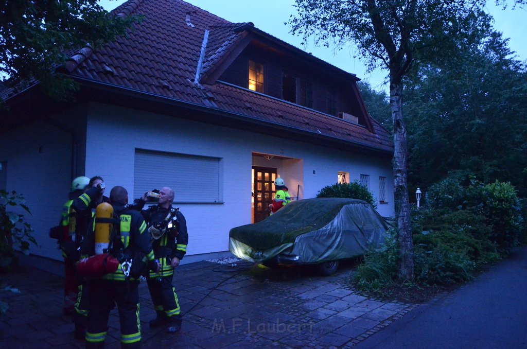 Feuer Einfamilienhaus Koeln Ostheim Saarbrueckerstr P68.JPG